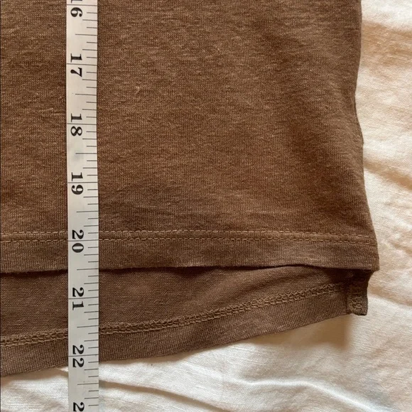 Velvet by Graham & Spencer Casey Linen Knit Crew Neck Tee in Bark - Picture 7 of 7